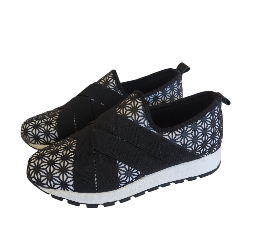 BM Bernie Mev Mary Jane Flats EU 40 Black White Lightweight Flexible - Picture 2 of 16